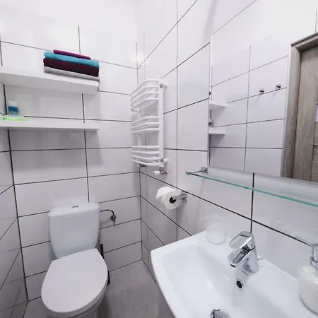Appartement Frank Apartments - 5 Min Auschwitz, 15 Min Energylandia Oświęcim