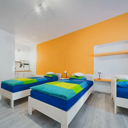 Frank Apartments - 5 Min Auschwitz, 15 Min Energylandia *